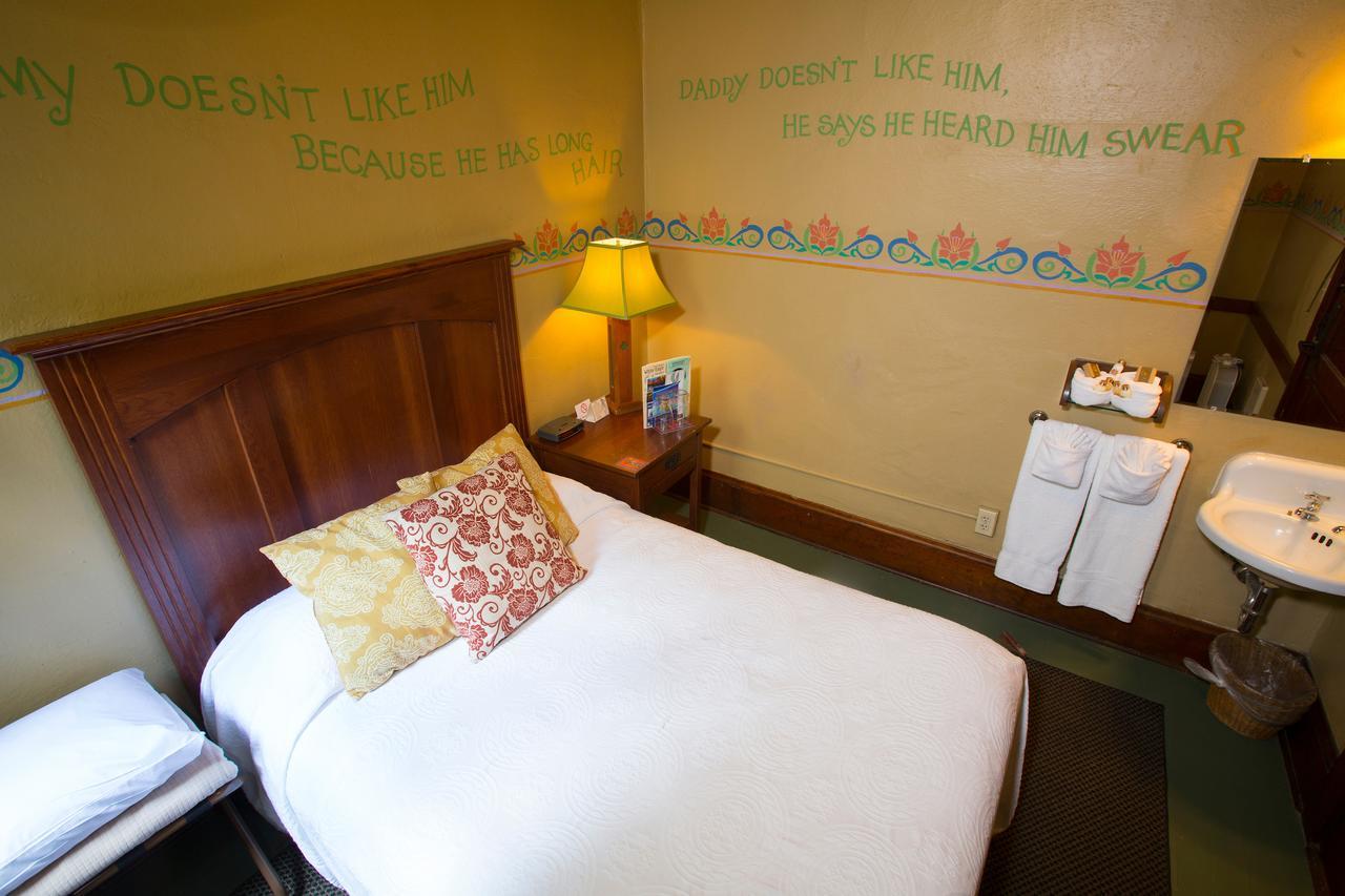 Mcmenamins White Eagle Rock & Roll Hotel Portland Luaran gambar