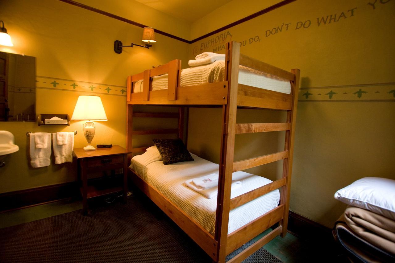 Mcmenamins White Eagle Rock & Roll Hotel Portland Luaran gambar