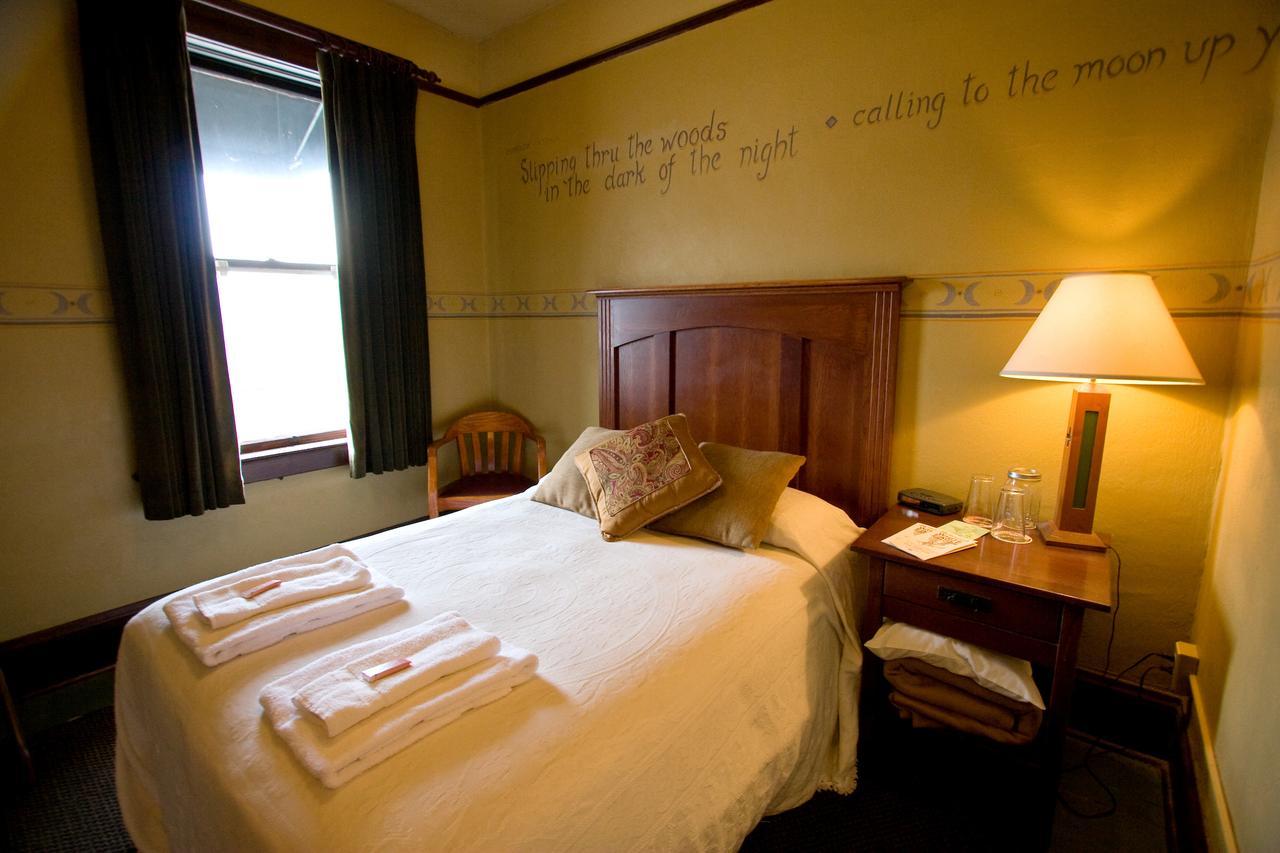 Mcmenamins White Eagle Rock & Roll Hotel Portland Luaran gambar